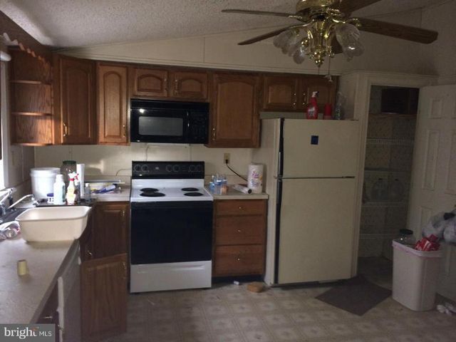 227 CARSONS COR, Louisa, VA 23093