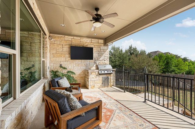 136 Double L DR, Dripping Springs, TX 78620