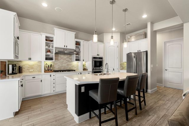 136 Double L DR, Dripping Springs, TX 78620