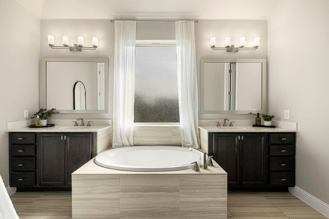 136 Double L DR, Dripping Springs, TX 78620