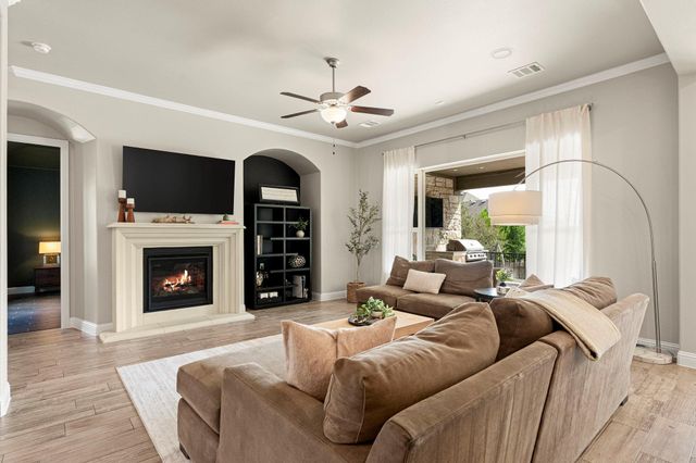 136 Double L DR, Dripping Springs, TX 78620
