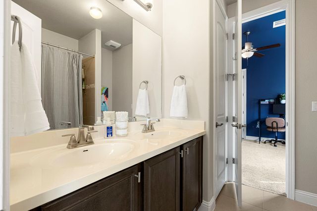 136 Double L DR, Dripping Springs, TX 78620