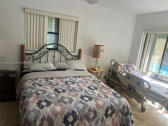 4900 SW 178th ave, Southwest Ranches, FL 33331