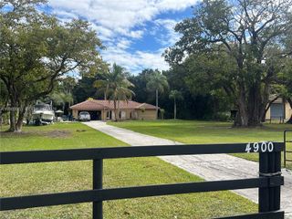 4900 SW 178th ave, Southwest Ranches, FL 33331