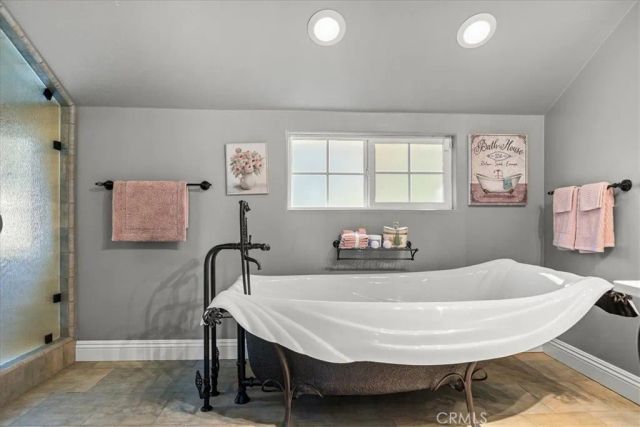 28906 Palisades Drive, Lake Arrowhead, CA 92352