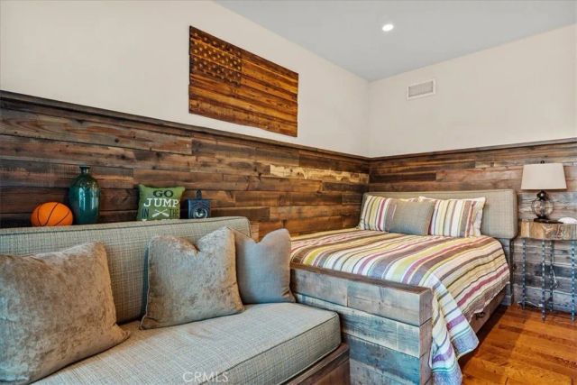 28906 Palisades Drive, Lake Arrowhead, CA 92352