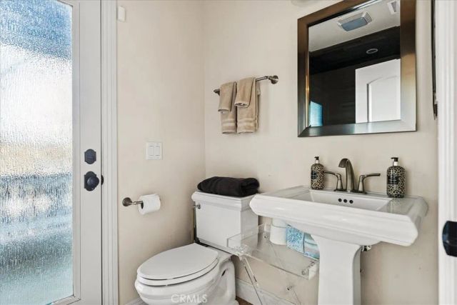 28906 Palisades Drive, Lake Arrowhead, CA 92352