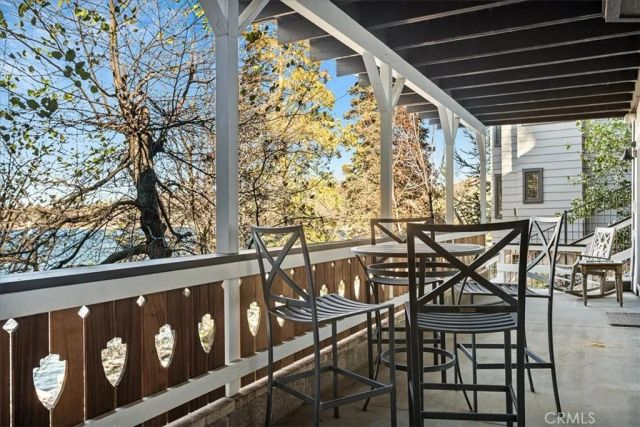 28906 Palisades Drive, Lake Arrowhead, CA 92352