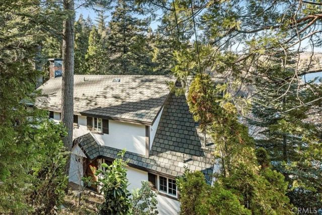 28906 Palisades Drive, Lake Arrowhead, CA 92352