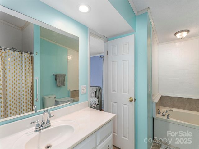 9 Redmond Drive, Alexander, NC 28701