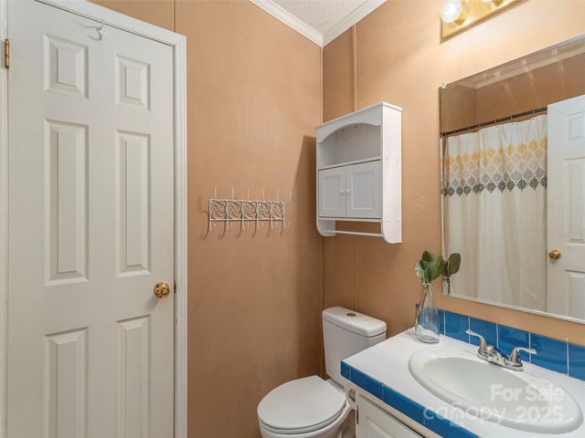9 Redmond Drive, Alexander, NC 28701