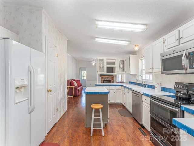 9 Redmond Drive, Alexander, NC 28701
