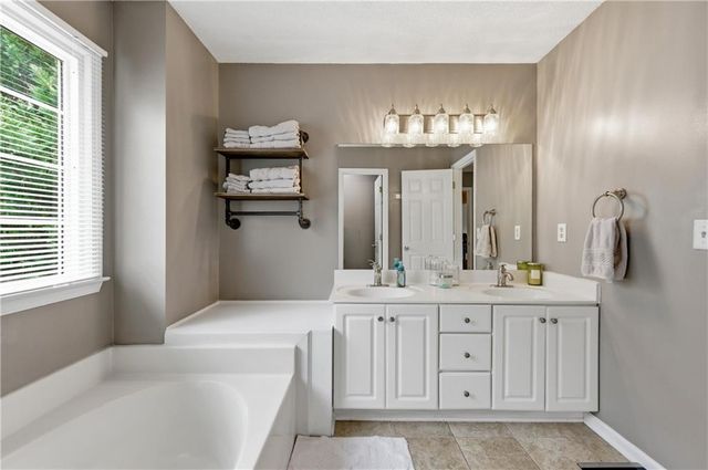 300 Granville Circle NW, Marietta, GA 30064