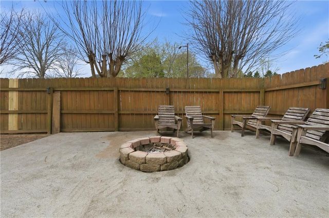 300 Granville Circle NW, Marietta, GA 30064