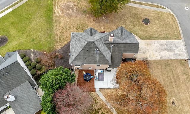 300 Granville Circle NW, Marietta, GA 30064