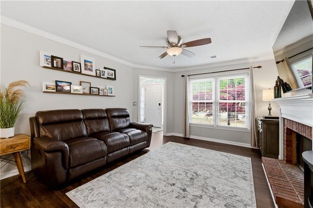 300 Granville Circle NW, Marietta, GA 30064