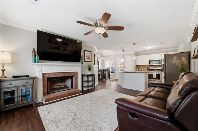 300 Granville Circle NW, Marietta, GA 30064