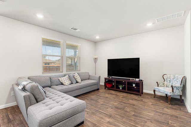 157 Cherry Laurel LN, Kyle, TX 78640