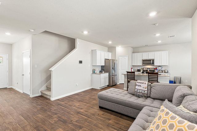 157 Cherry Laurel LN, Kyle, TX 78640