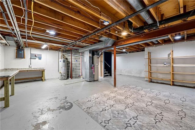 10225 Conser Street, Overland Park, KS 66212