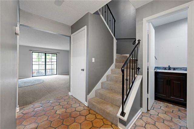 10225 Conser Street, Overland Park, KS 66212