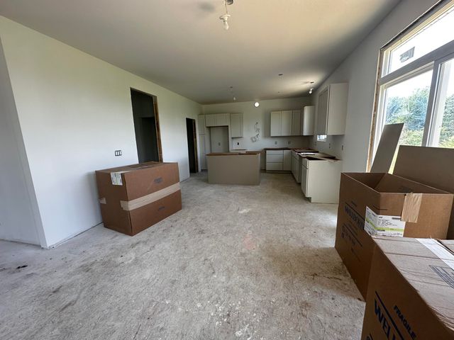 8305 Eagle Peak Drive, Georgetown Twp, MI 49428
