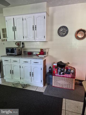 268 BOWLING GREEN RD, Front Royal, VA 22630