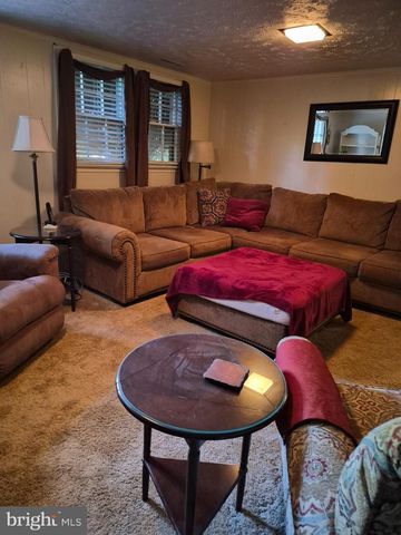 268 BOWLING GREEN RD, Front Royal, VA 22630