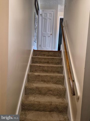 268 BOWLING GREEN RD, Front Royal, VA 22630