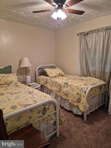 268 BOWLING GREEN RD, Front Royal, VA 22630