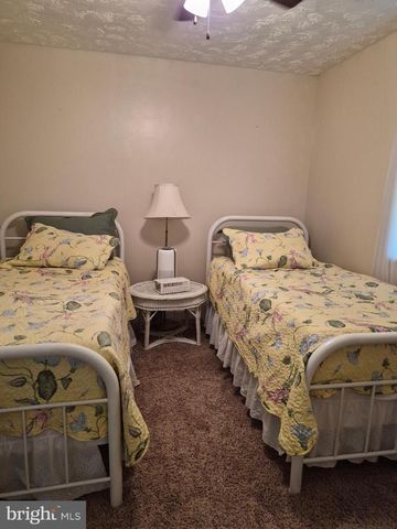 268 BOWLING GREEN RD, Front Royal, VA 22630