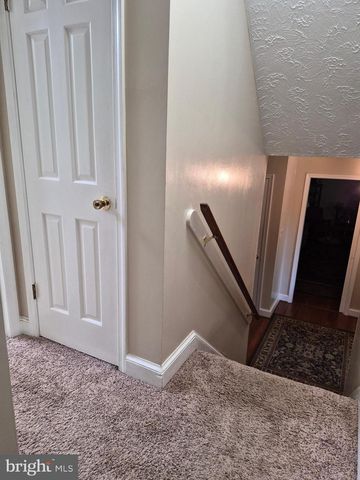 268 BOWLING GREEN RD, Front Royal, VA 22630
