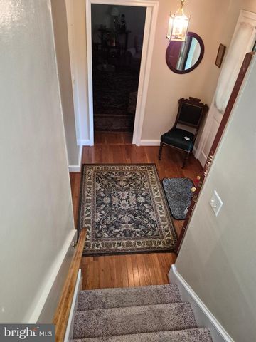 268 BOWLING GREEN RD, Front Royal, VA 22630