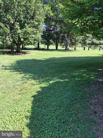 268 BOWLING GREEN RD, Front Royal, VA 22630