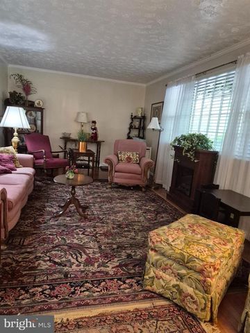 268 BOWLING GREEN RD, Front Royal, VA 22630