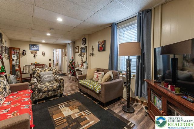 920 South 8th Street, Allentown City, PA 18103