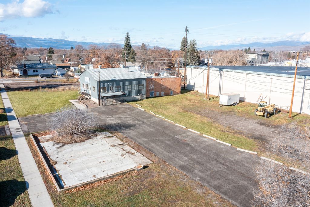 1026 S 5th Street, Missoula, MT 59801 photo 3