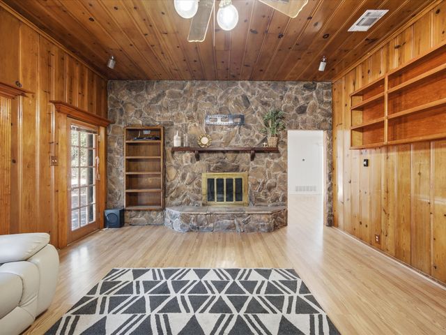 7905 Ella Young Drive, Lakeside, TX 76135