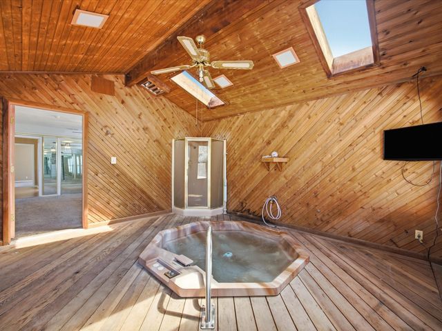 7905 Ella Young Drive, Lakeside, TX 76135