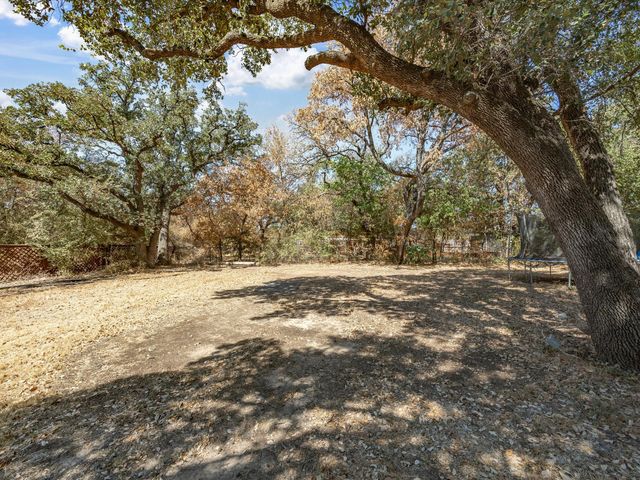 7905 Ella Young Drive, Lakeside, TX 76135