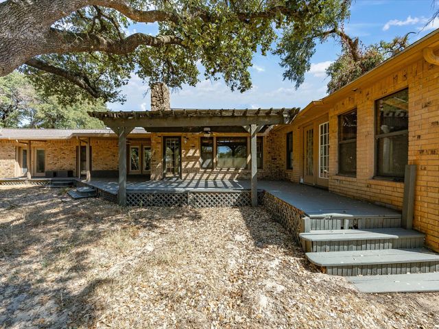 7905 Ella Young Drive, Lakeside, TX 76135