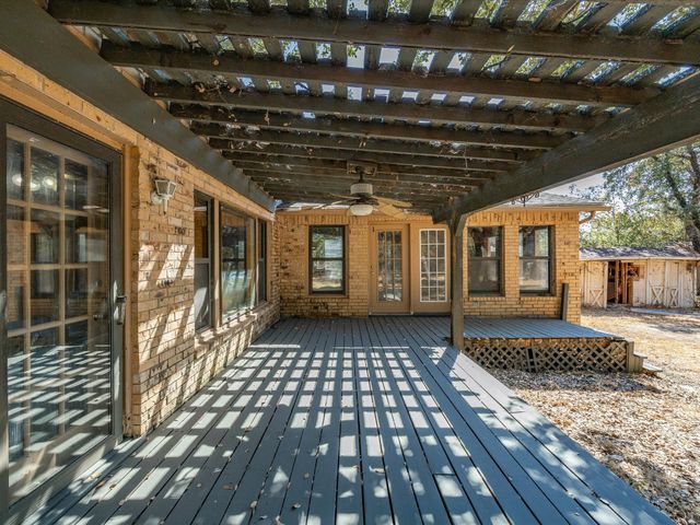 7905 Ella Young Drive, Lakeside, TX 76135