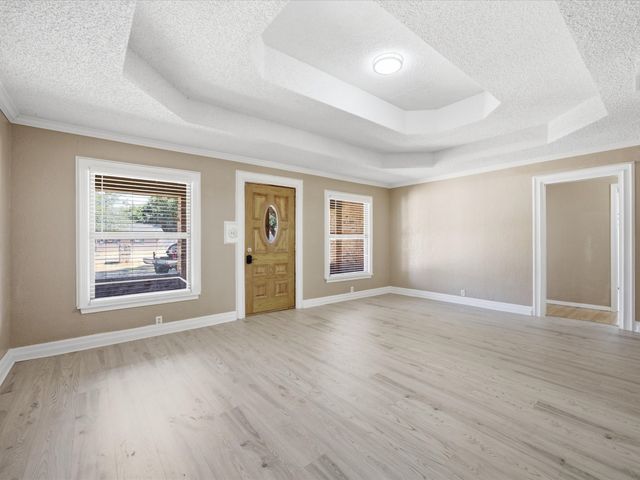 7905 Ella Young Drive, Lakeside, TX 76135