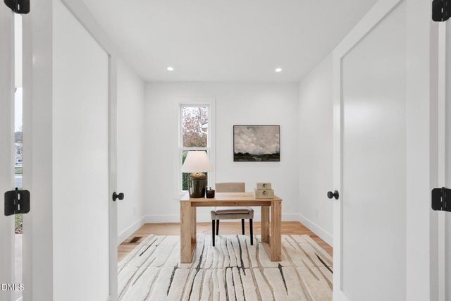 201 E Winmore Avenue, Chapel Hill, NC 27516