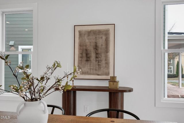 201 E Winmore Avenue, Chapel Hill, NC 27516