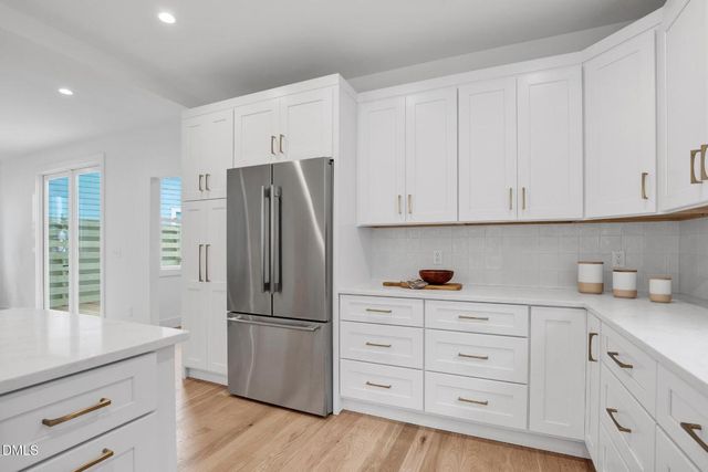 201 E Winmore Avenue, Chapel Hill, NC 27516