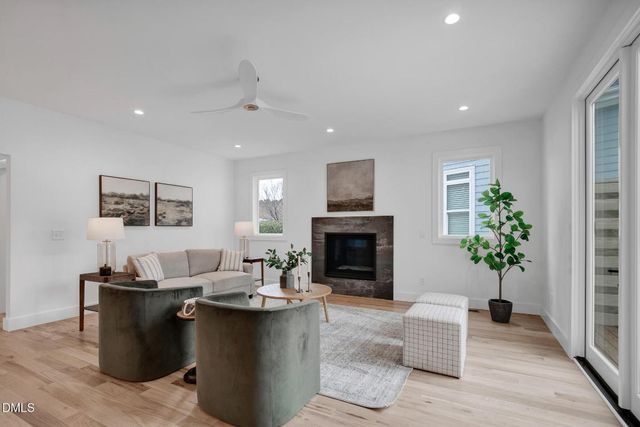 201 E Winmore Avenue, Chapel Hill, NC 27516