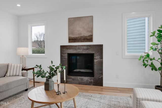 201 E Winmore Avenue, Chapel Hill, NC 27516