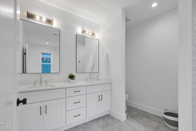 201 E Winmore Avenue, Chapel Hill, NC 27516