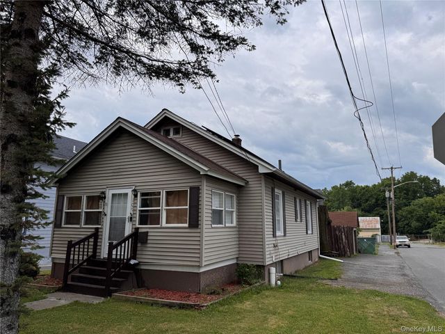 109 Lake Avenue, Middletown, NY 10940